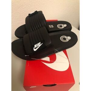 Nike Women’s Offcourt Adjustable Slide Size 10